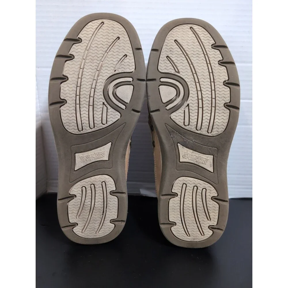 BASS PRO WORLDWIDE SPORTSMAN NANTUCKET SLIP-ON BOAT SHOES MENS SIZE 8M VGC